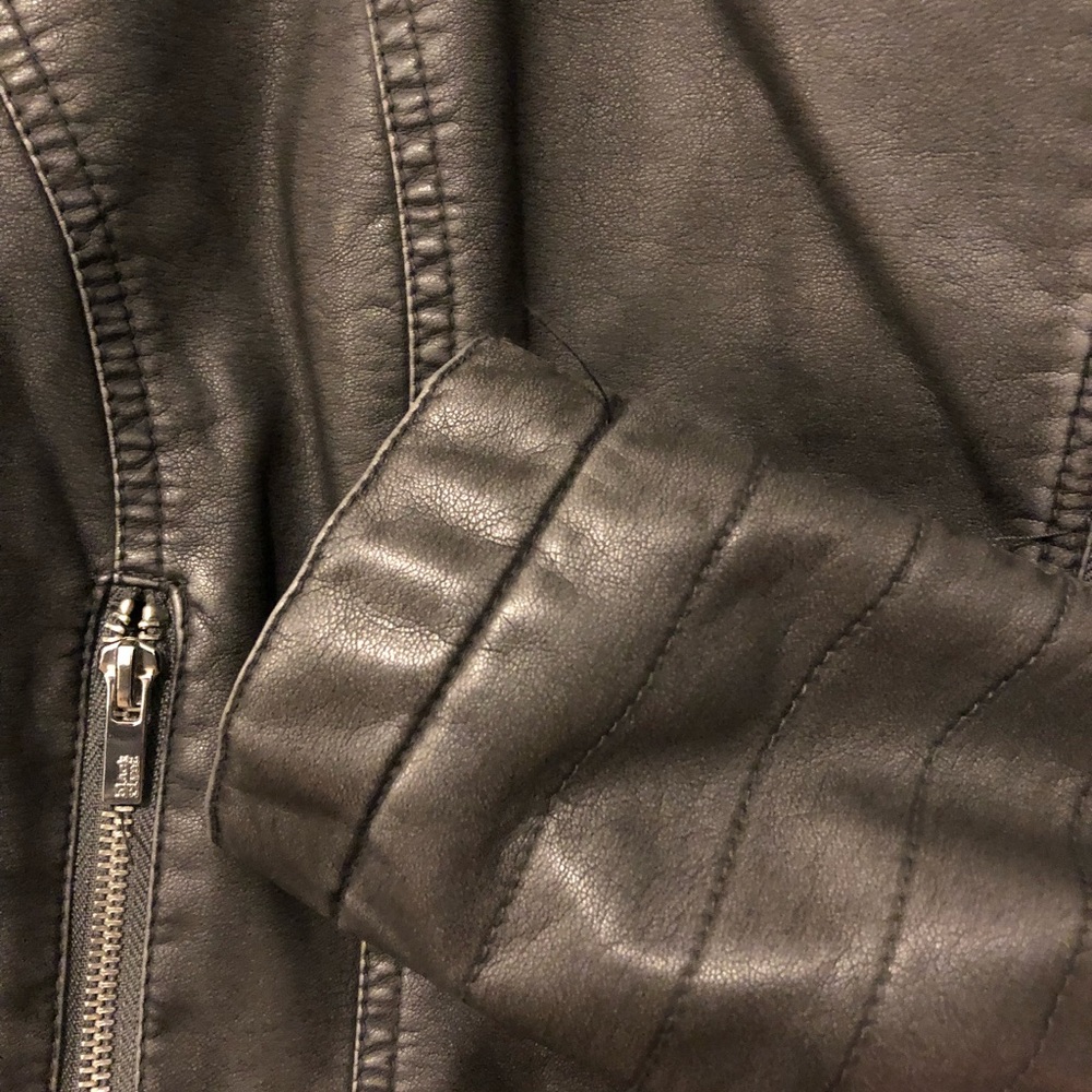 Black Rivet Designer Jacket - Picture 7 of 9